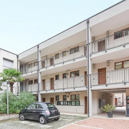 公寓 Voor 6 Personen, Aan Het Comomeer Acquaseria