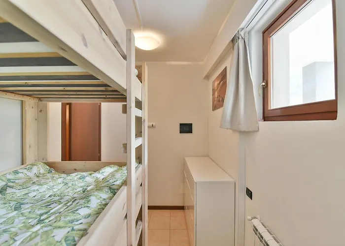 Voor 6 Personen, Aan Het Comomeer * Acquaseria