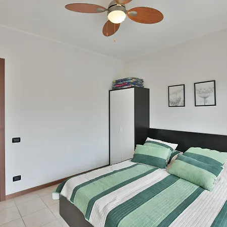 Voor 6 Personen, Aan Het Comomeer Apartamento